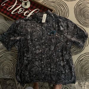 Brand new never worn Tommy Bahama Carolina Panthers button up shirt.
